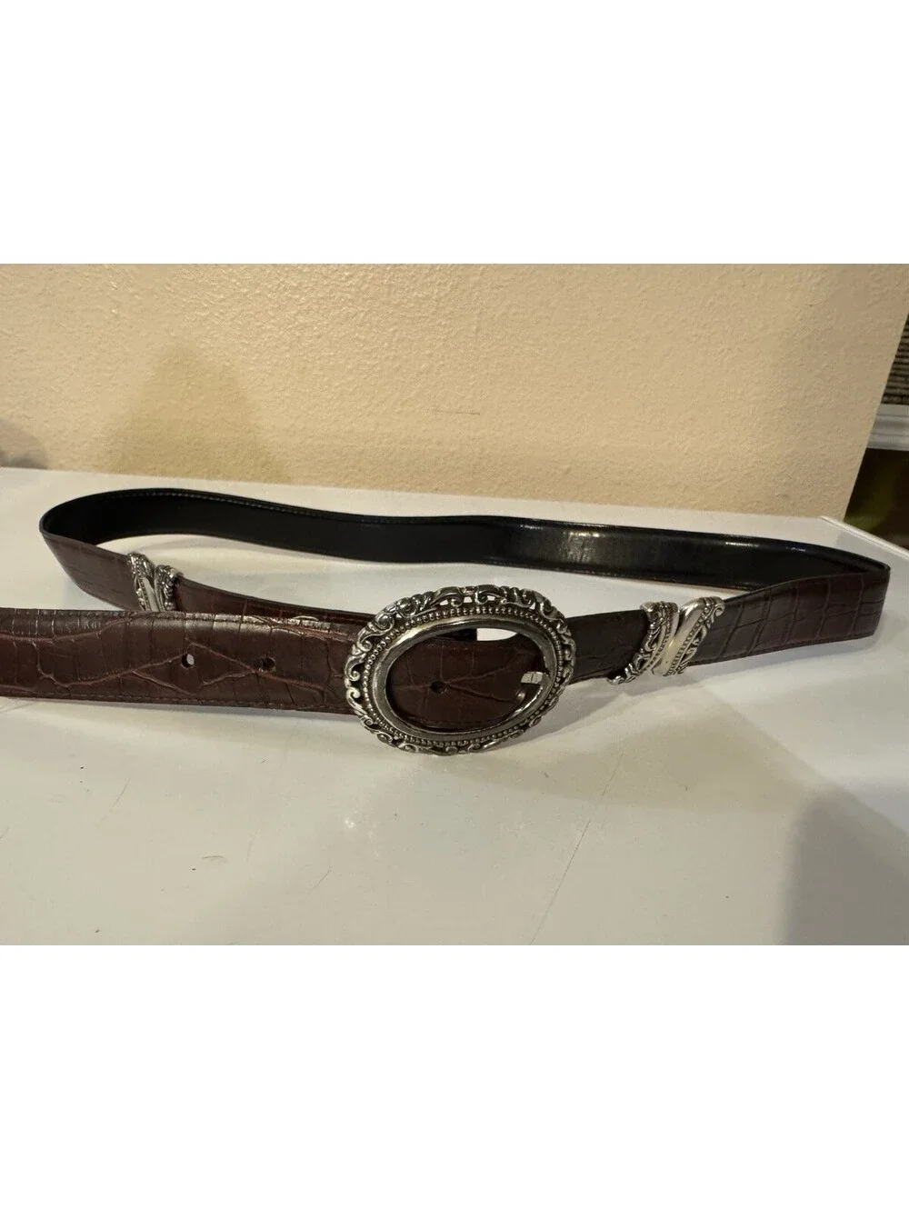 Vintage Brown Croc Embossed Leather Look Belt Silver Engraved Oval Buckle Women’